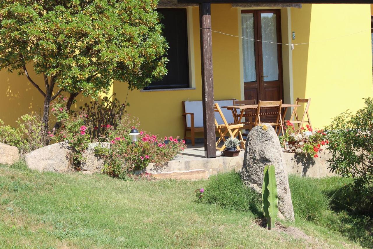 Agriturismo Campesi Casale Tra Le Vigne 아글리엔투 외부 사진