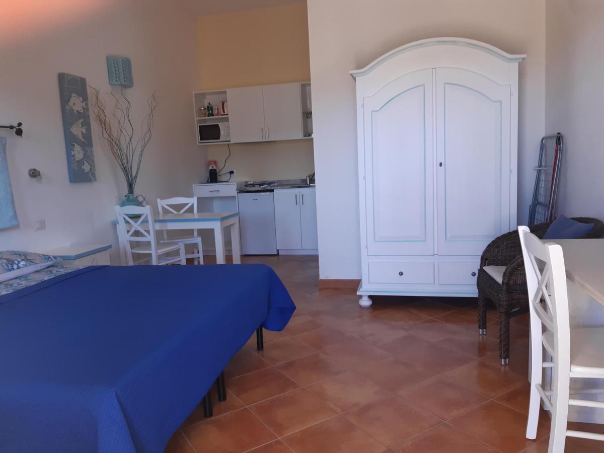 Agriturismo Campesi Casale Tra Le Vigne 아글리엔투 외부 사진