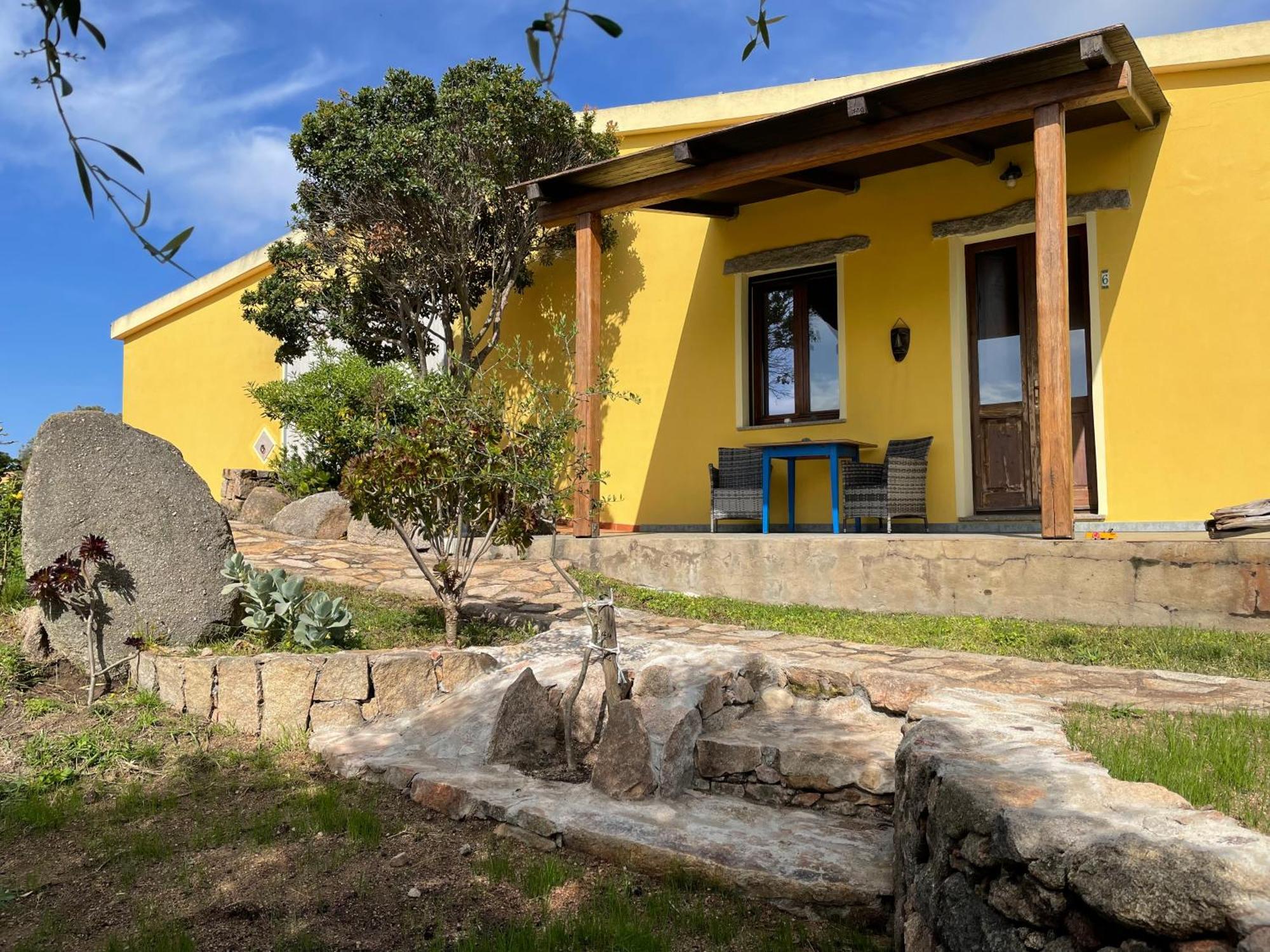 Agriturismo Campesi Casale Tra Le Vigne 아글리엔투 외부 사진